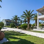 Hotel Acharavi 4*