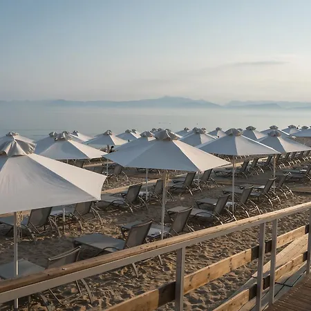 Acharavi Szálloda Aharávi