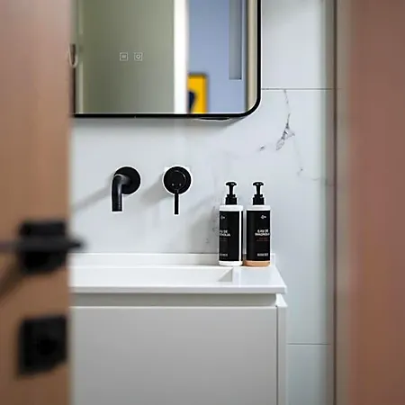 Acharavi Hotell