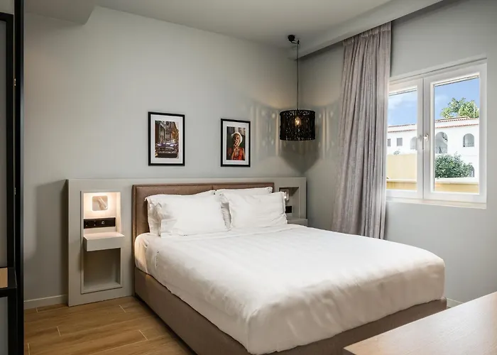 Acharavi Szálloda Aharávi