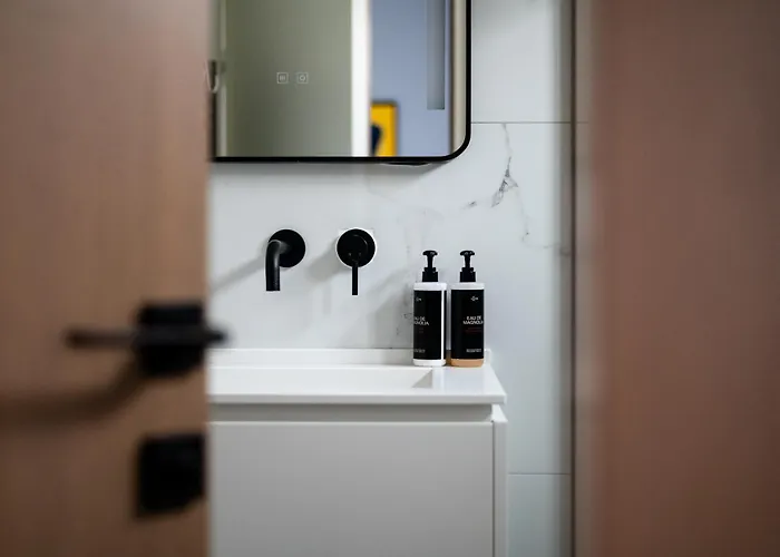 Szálloda Acharavi Aharávi