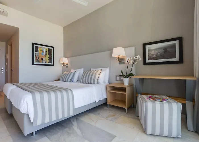 Acharavi 4* Aharávi