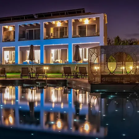 Acharavi Hotel